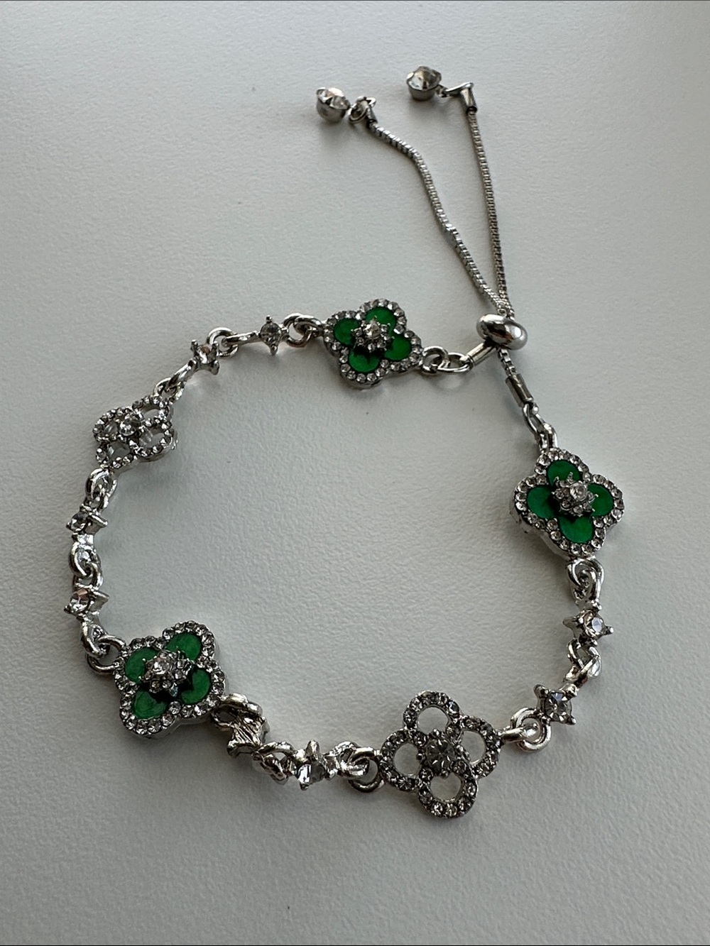 Silver PVD stainless steel Clover Bracelet with green and clear crystal